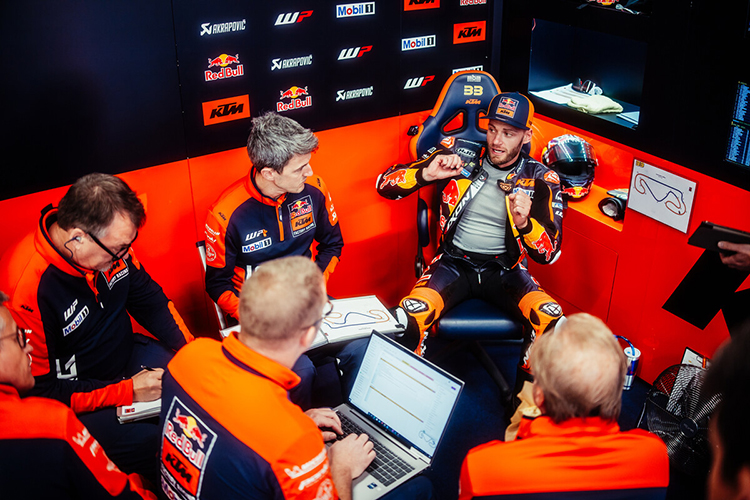 Brad Binder KTM MotoGP Barcelona pre season test 1