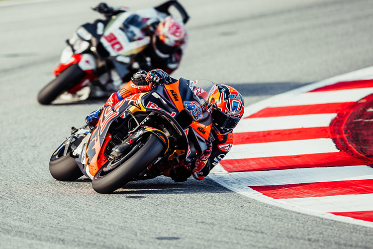 ktm 02