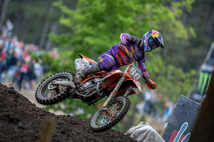ktm 02