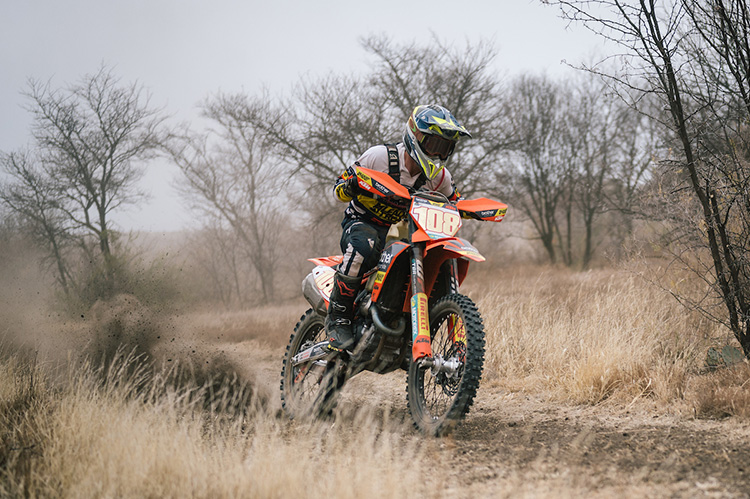 KTM 01