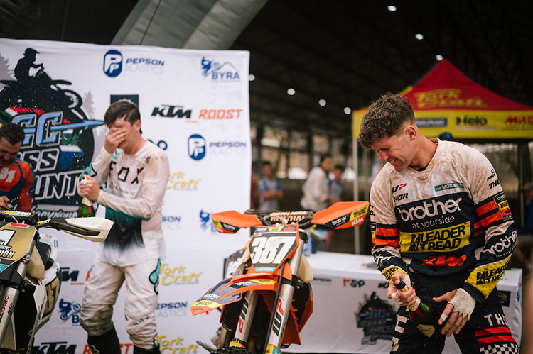 KTM 04