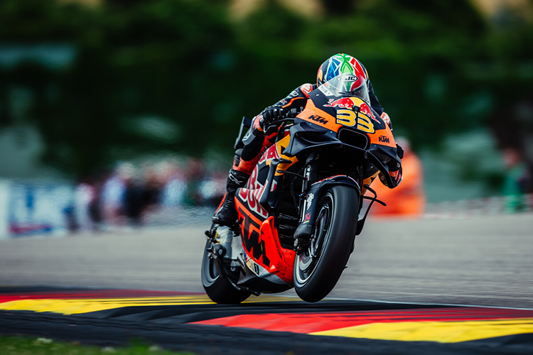 ktm motogp 01
