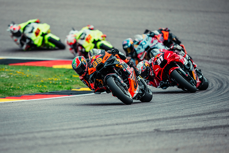 ktm motogp 02