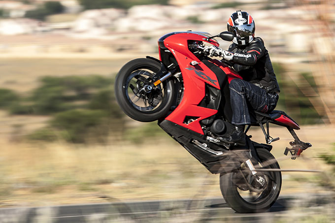 EBR 1190RX riding00