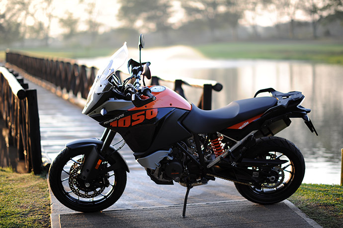 2015 KTM1050 ADV SIDE