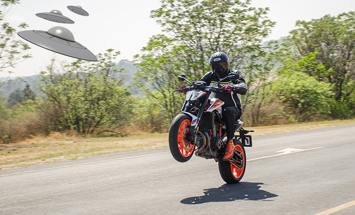 KTM DUKE 890R GROUP08