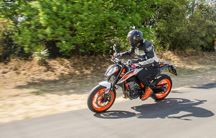 KTM DUKE 890R mainend