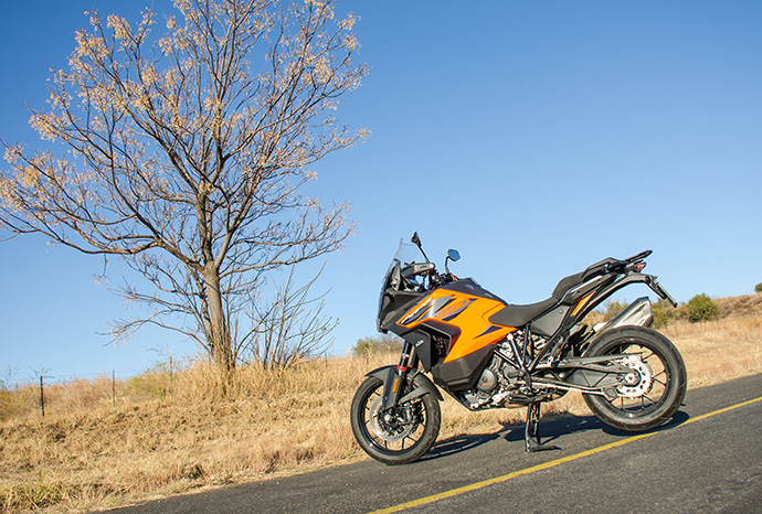 KTM 1290S end static