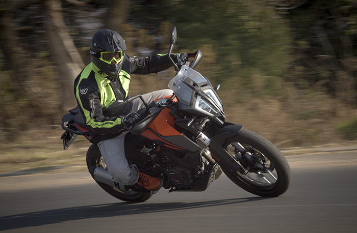 2020 KTM 390 ADV middle1