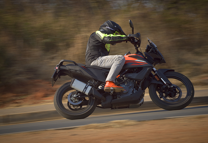 2020 KTM 390 ADV middle2