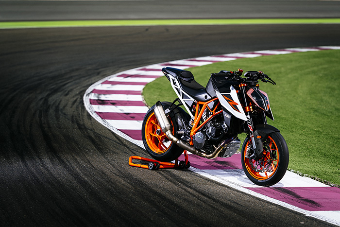 KTM SUPERDUKE R trackstatic