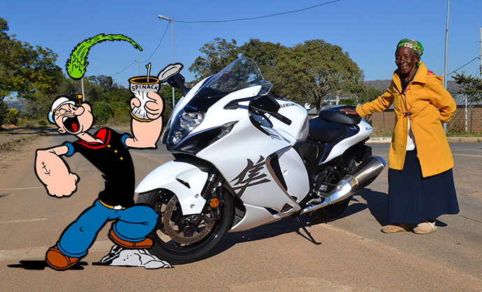 GSX S1000 pose