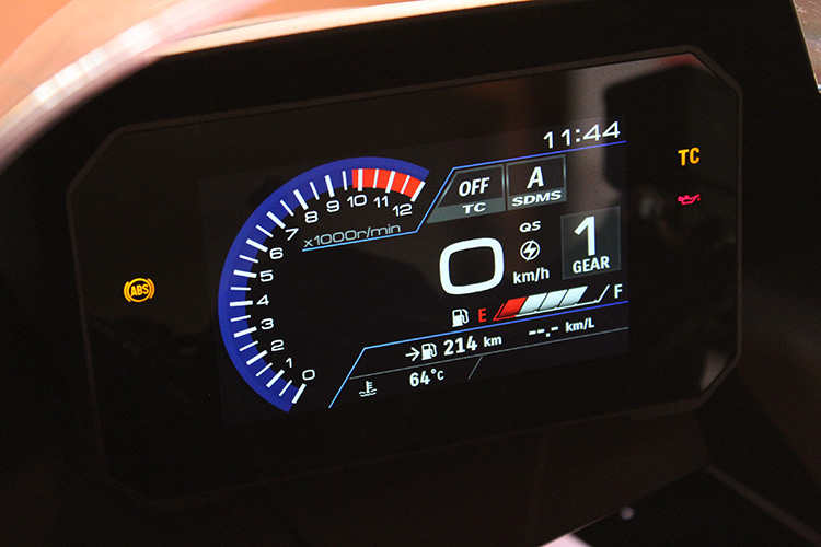GSX 8R 03