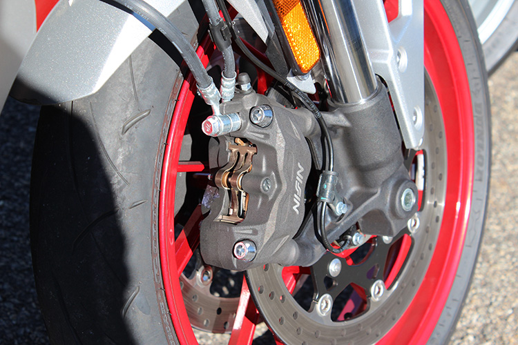 GSX 8R 05