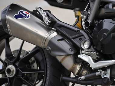 ducati hyperstrada exhaust