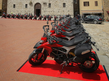 ducati hyperstrada lineup