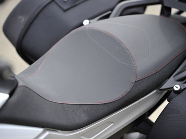 ducati hyperstrada seat