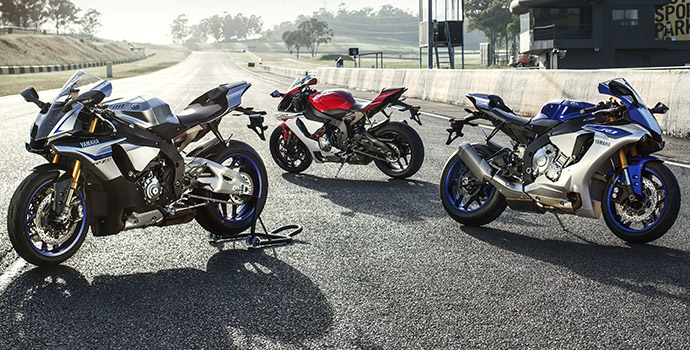 2015 YAMAHA R1 ALL3