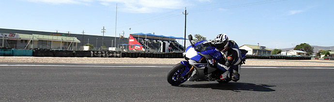 2015 YAMAHA R1 THIN RIDER