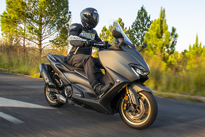 tmax ride01