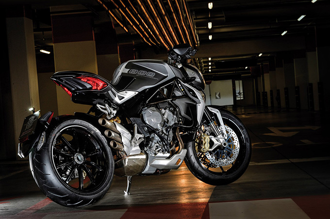 BRUTALE 800 DRAGSTER