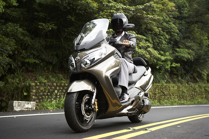 SYM400c