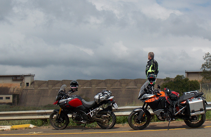 V-Strom KTM damwall